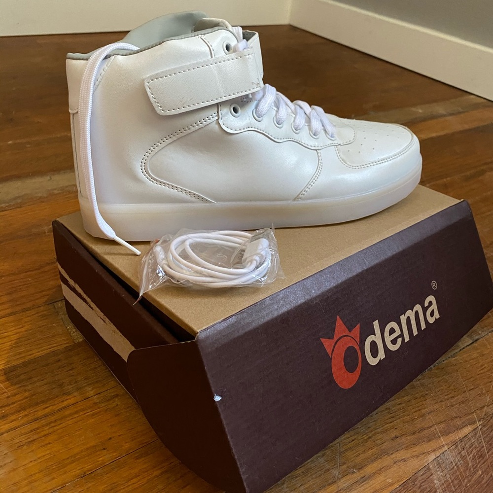 Odema LIGHT UP High Top Sneakers